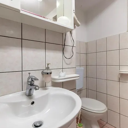 Cozy Marisol With Pleasant Terrace In