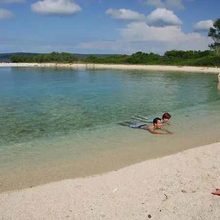 بيت ضيافة Cozy Marisol With Pleasant Terrace In