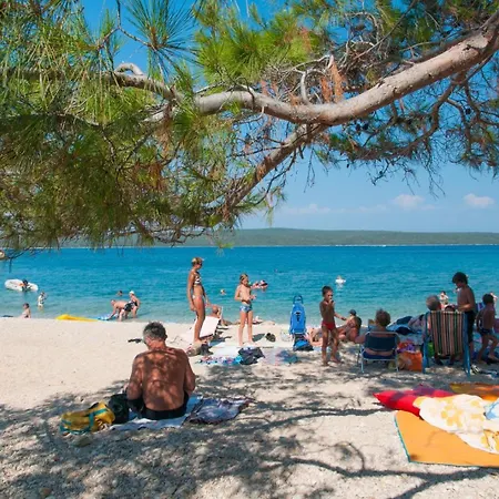 Cozy Marisol With Pleasant Terrace In بيت ضيافة نيغيزيني