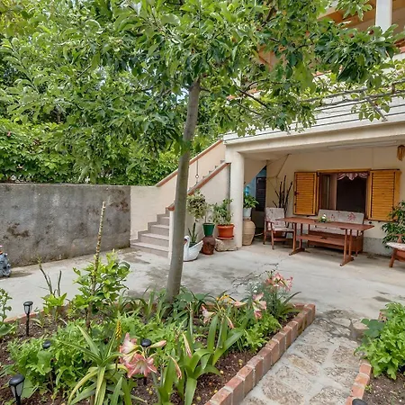 Cozy Marisol With Pleasant Terrace In Penzion 3*