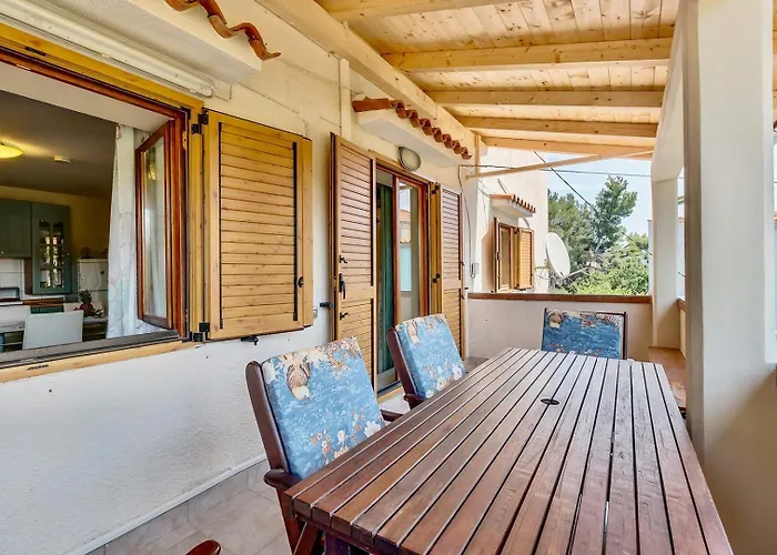 Cozy Marisol With Pleasant Terrace In Vendégház